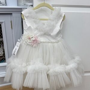NWT: Tulle Flower Girl Dress
